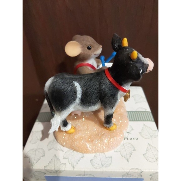 Set of 2 Charming Tails "I'm Moo-ved By You" & "Flying Leaf Saucer" with boxes - Picture 6 of 11